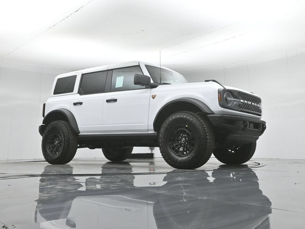 New 2026 Ford Bronco Badlands AWD/4WD image 3