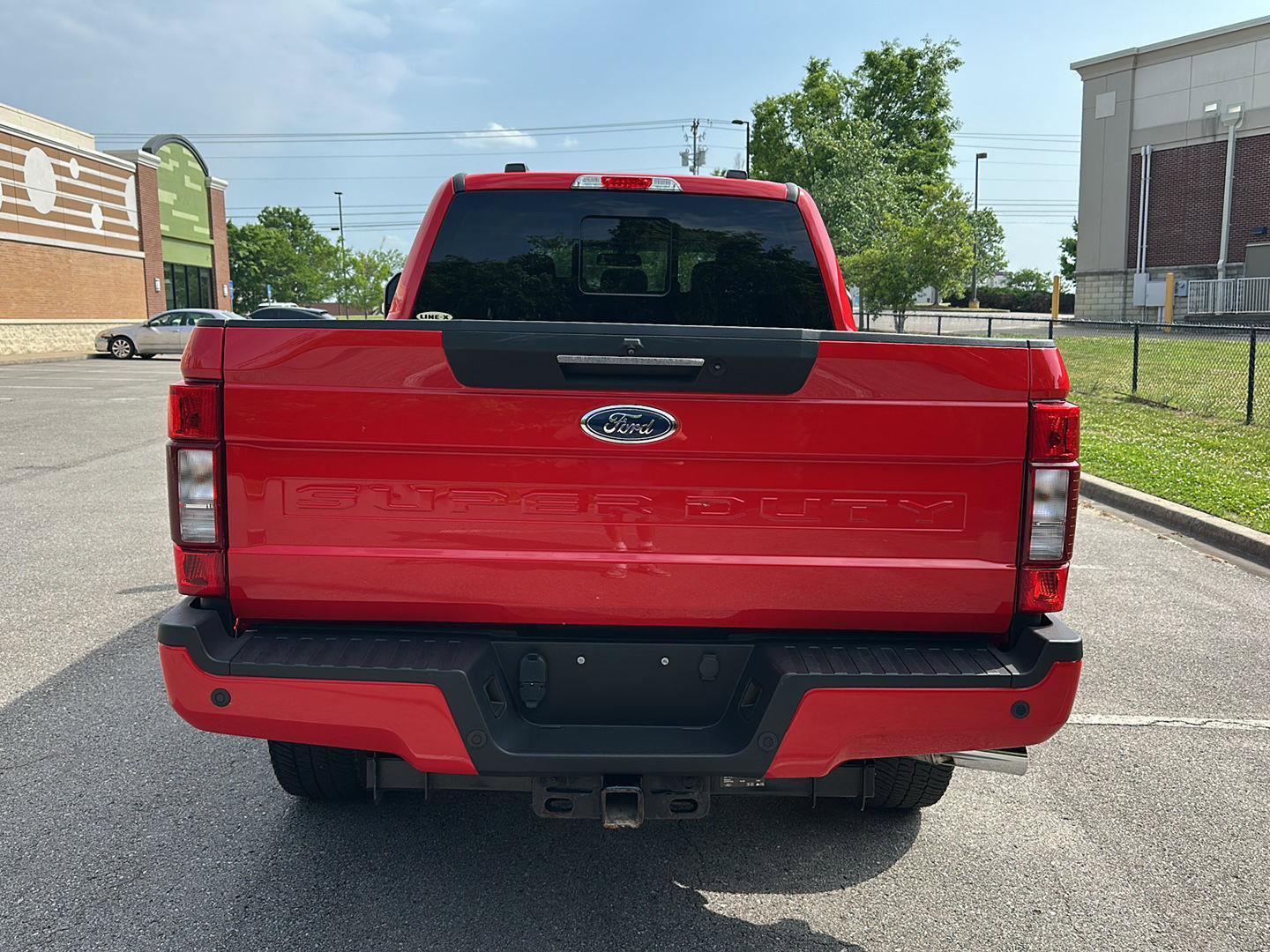 Certified 2022 Ford F250 Lariat w/ Lariat Ultimate Package AWD/4WD image 4