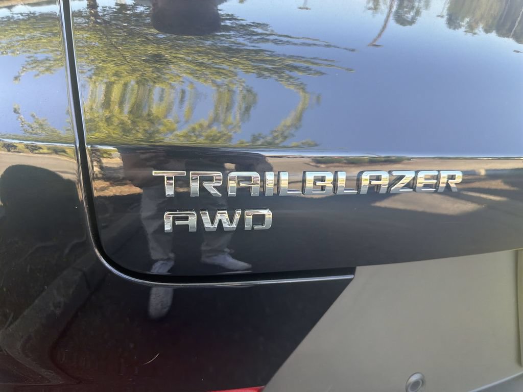 Used 2021 Chevrolet TrailBlazer ACTIV w/ Sun and Liftgate Package AWD/4WD image 32