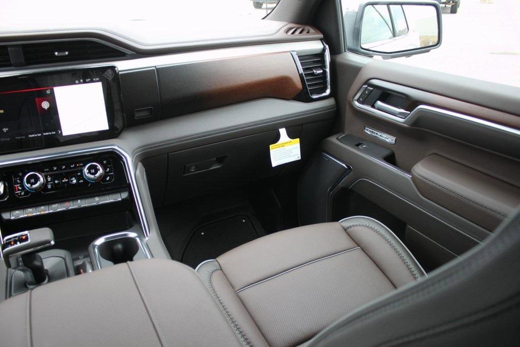 New 2026 GMC Sierra 1500 Denali image 9