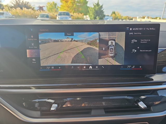 Used 2025 BMW X7 xDrive40i w/ M Sport Package image 25