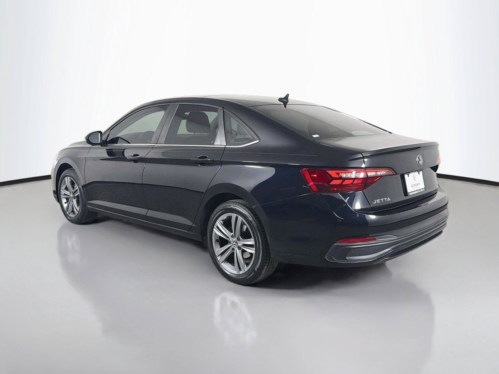Used 2022 Volkswagen Jetta SE FWD image 7