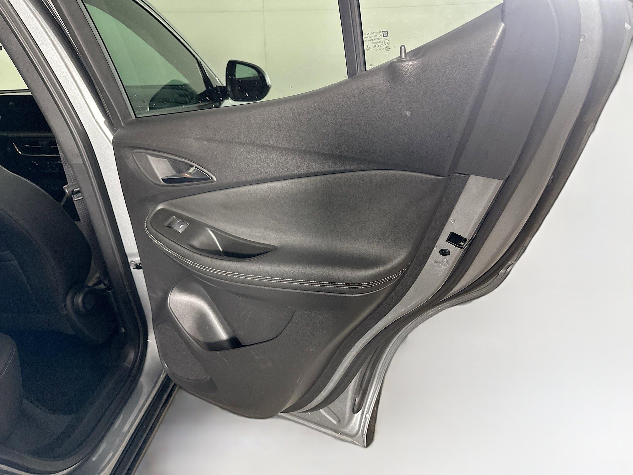 Used 2025 Buick Encore GX Preferred image 28