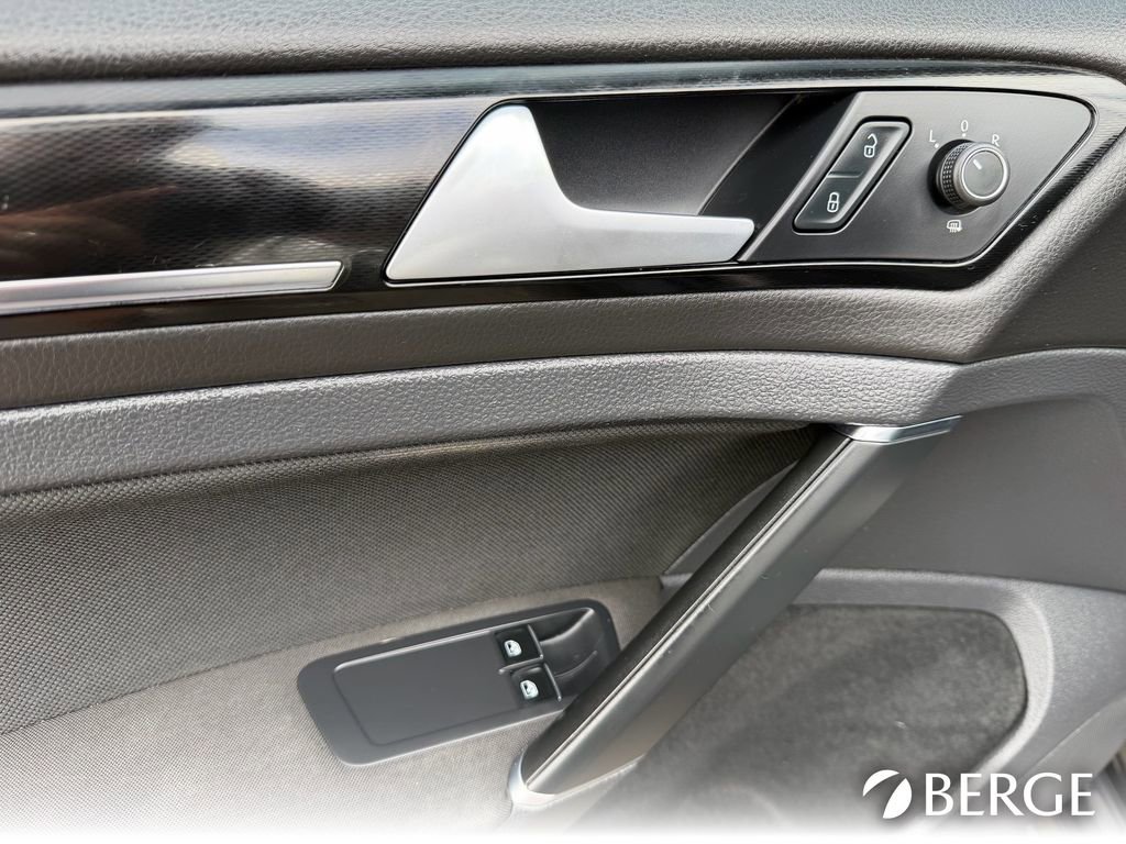 Used 2016 Volkswagen GTI S image 22