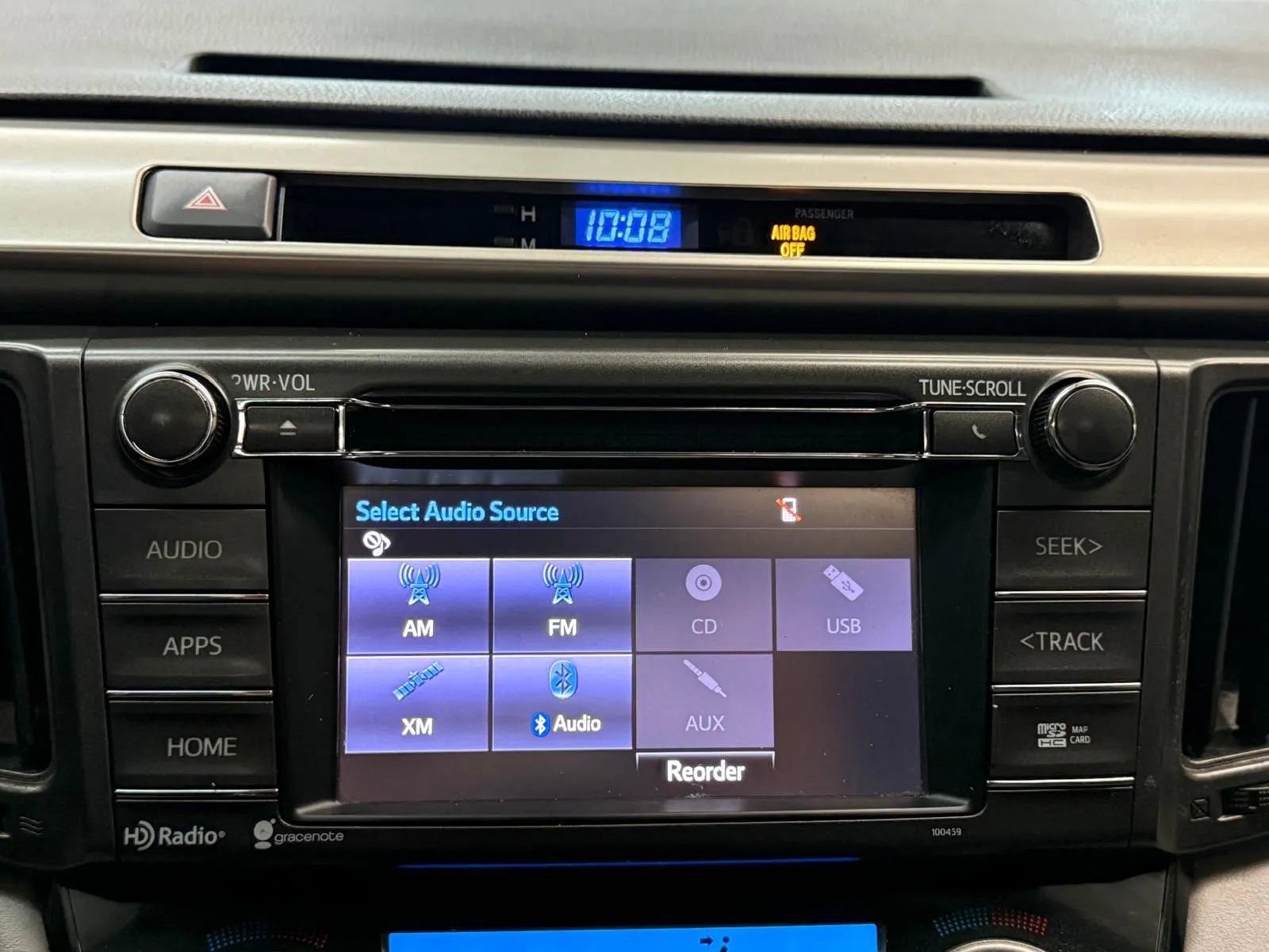 Used 2015 Toyota RAV4 Limited image 30