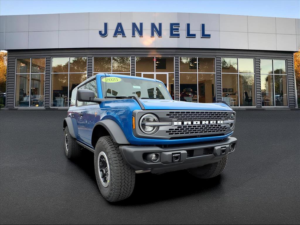 New 2025 Ford Bronco Badlands w/ Sasquatch Package image 2