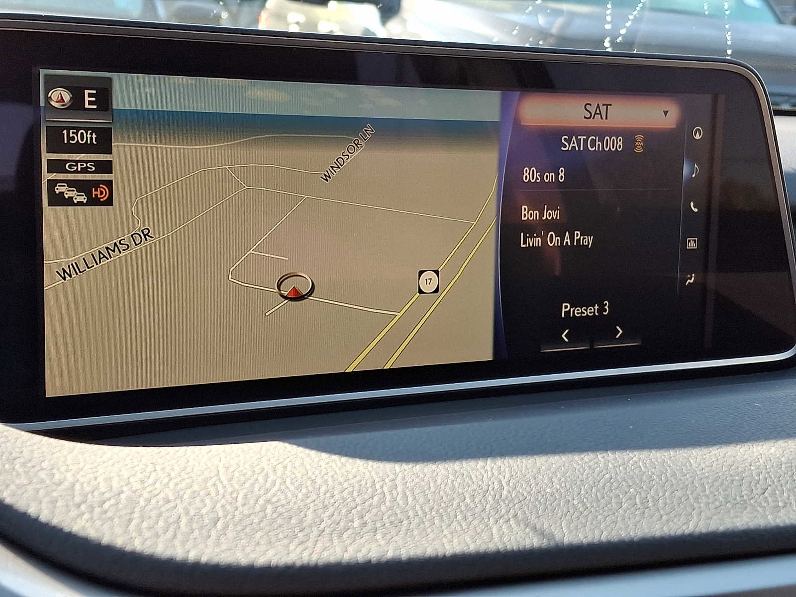 Used 2019 Lexus RX 450h AWD w/ Navigation Package image 15