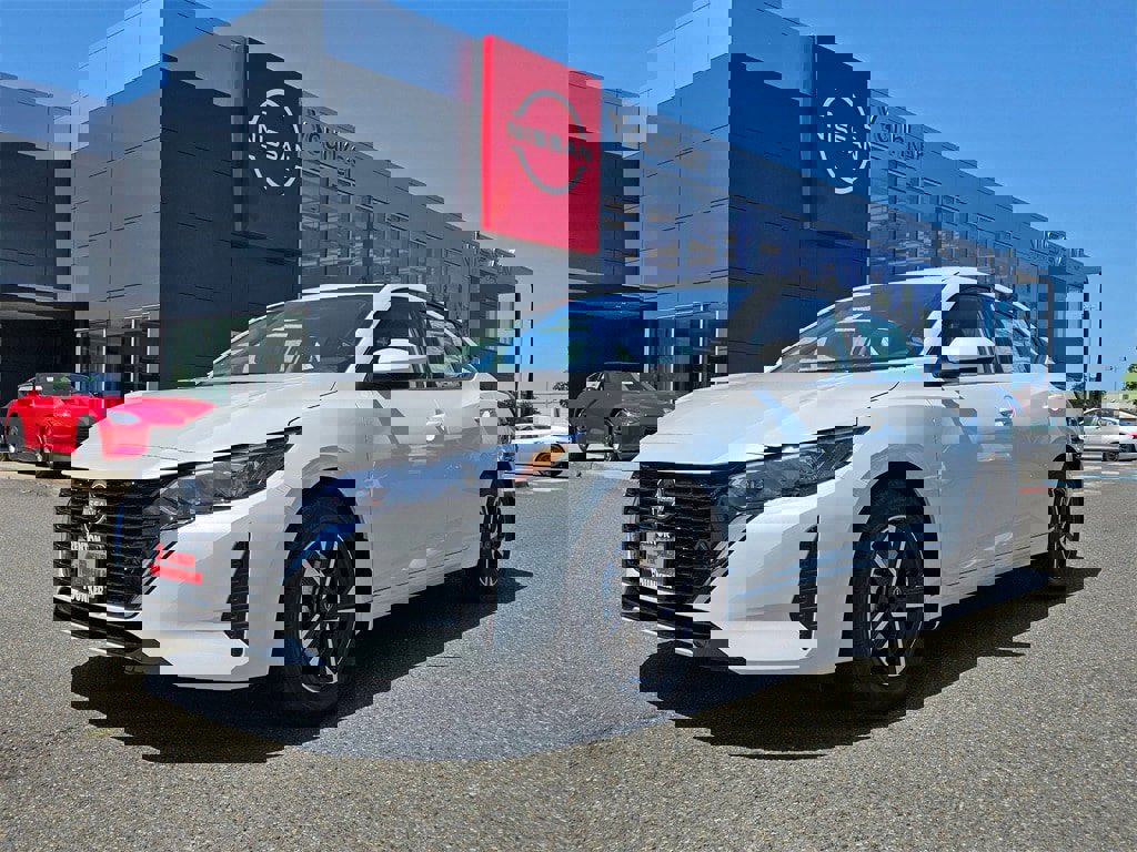 New 2025 Nissan Sentra SV w/ Trunk Package