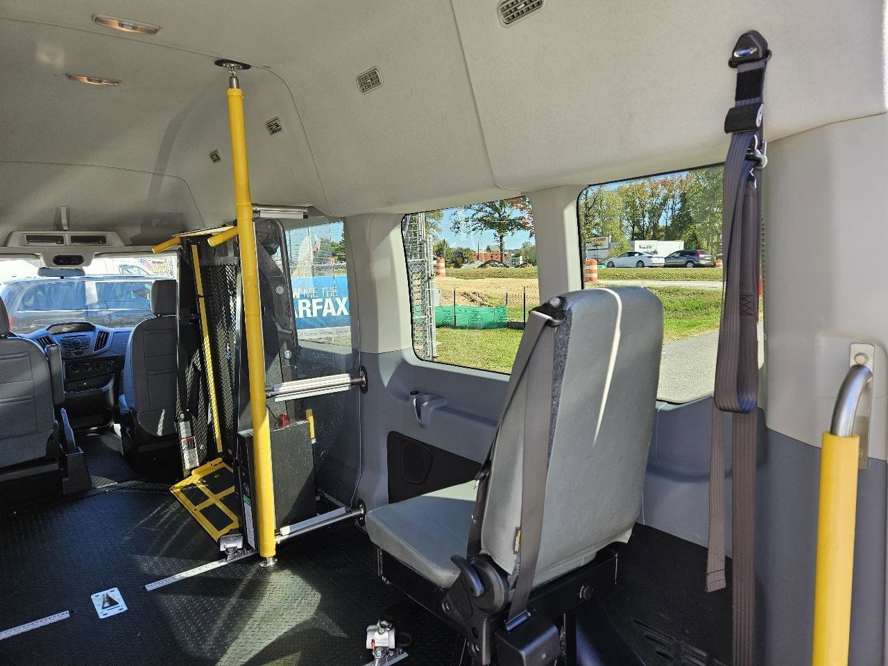 Used 2017 Ford Transit 350 XL RWD image 19
