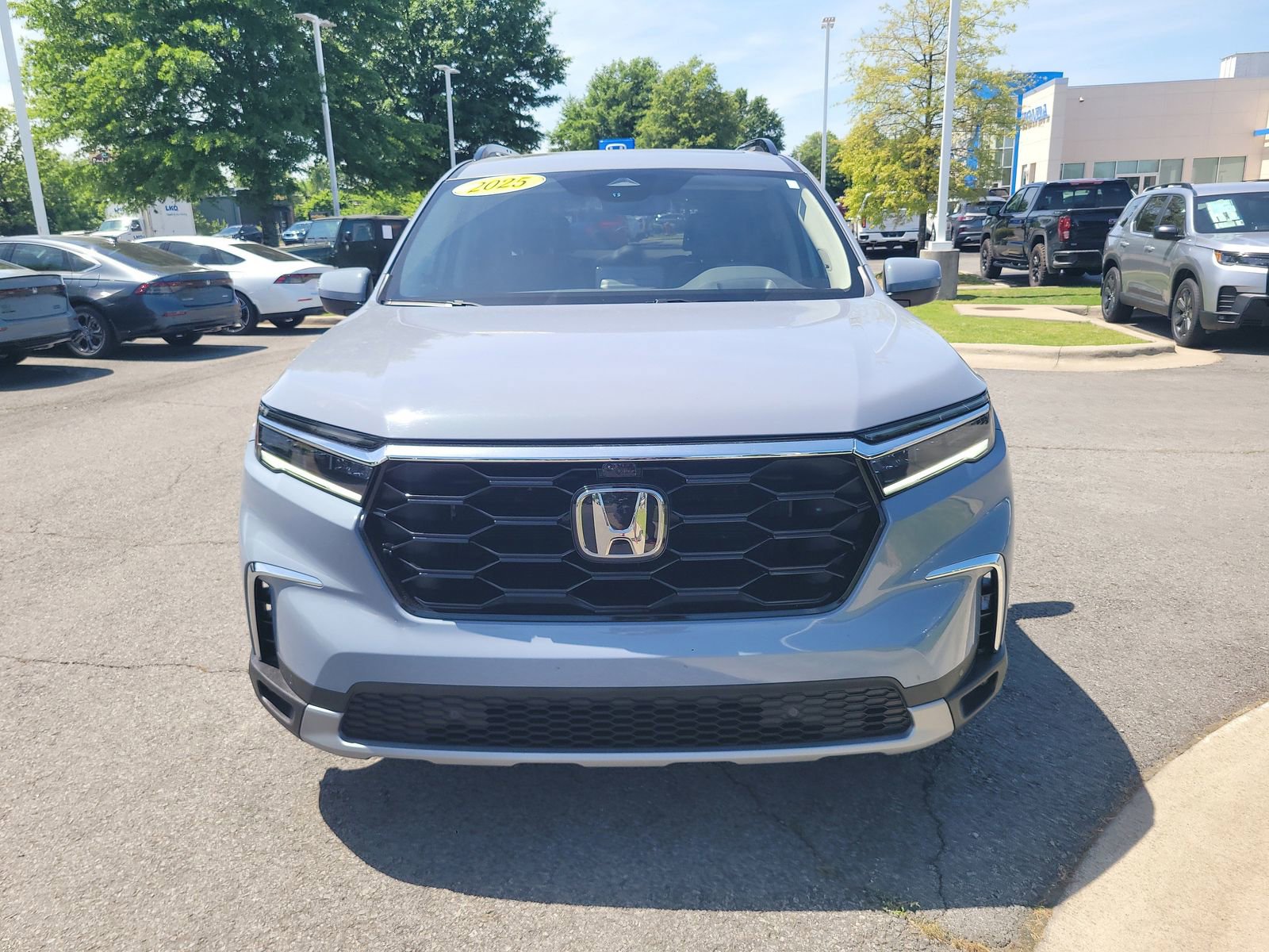 Certified 2025 Honda Pilot Elite image 8