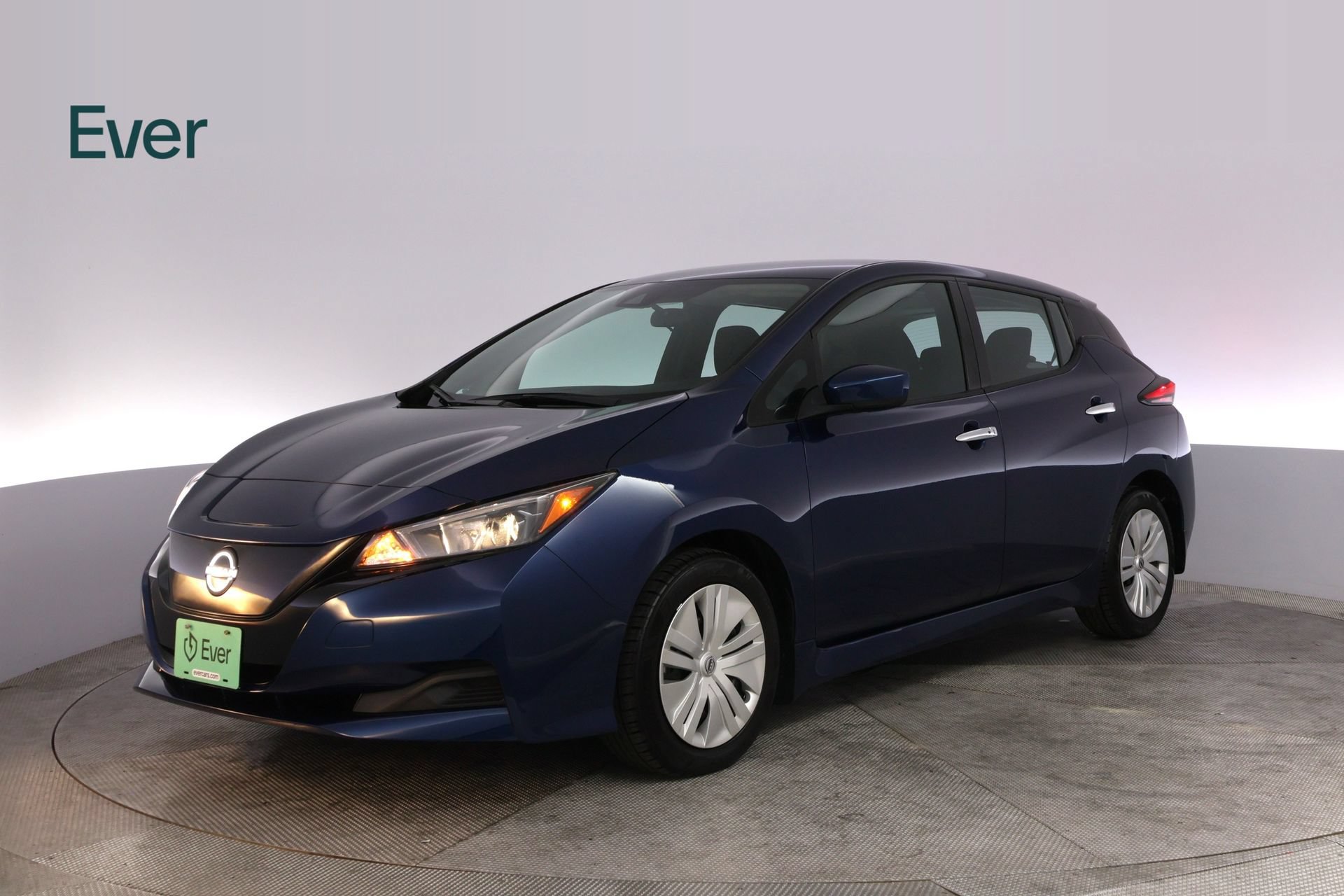 Used 2025 Nissan Leaf S FWD image 2
