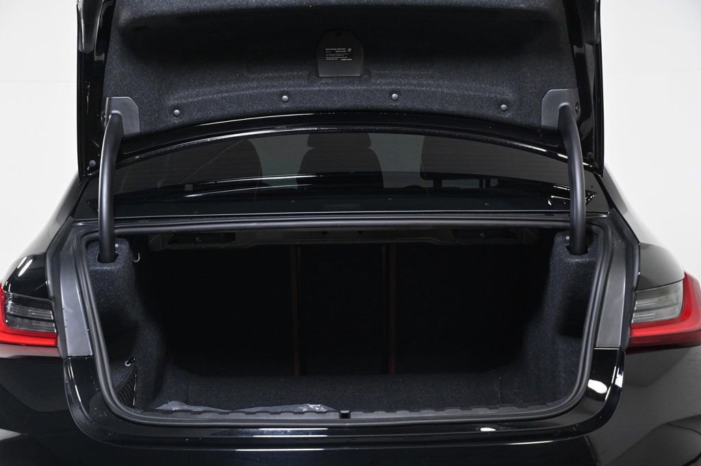 Used 2025 BMW 330i Sedan w/ Convenience Package image 21