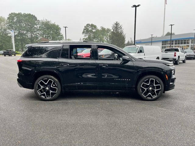 Used 2024 Chevrolet Traverse RS AWD/4WD image 5