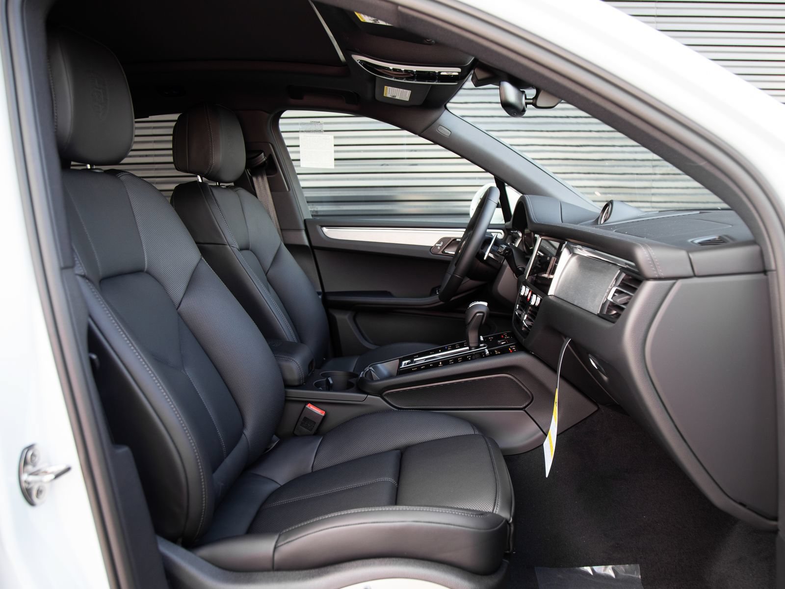 New 2026 Porsche Macan AWD/4WD image 26