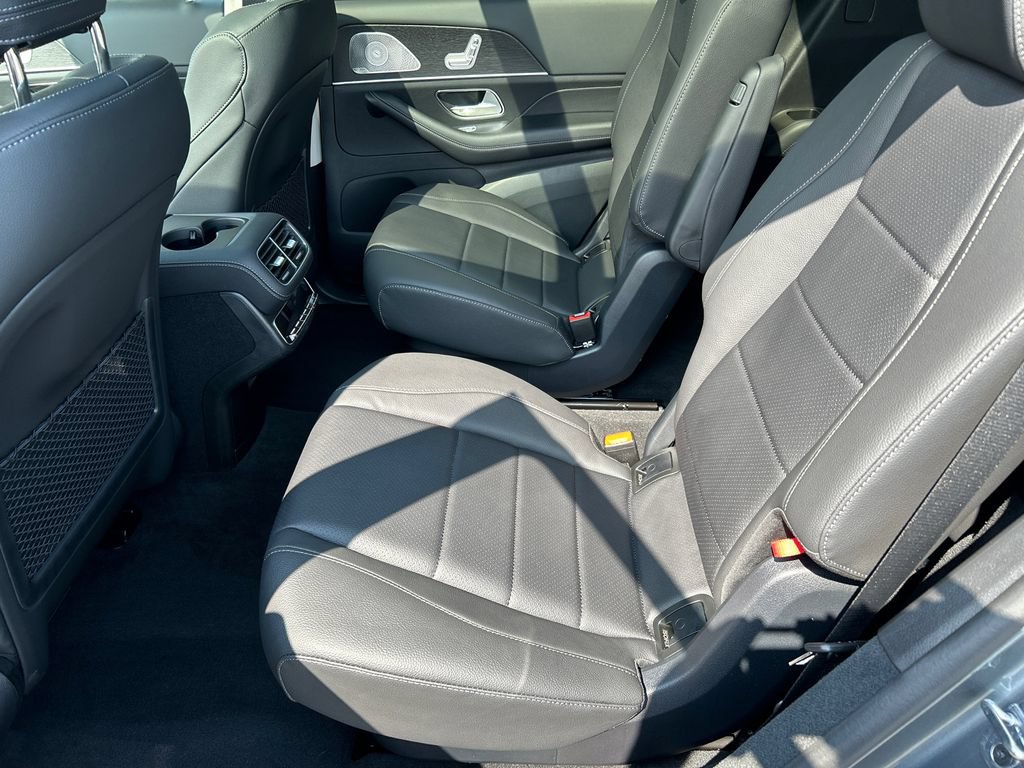New 2026 Mercedes-Benz GLS 450 4MATIC image 27