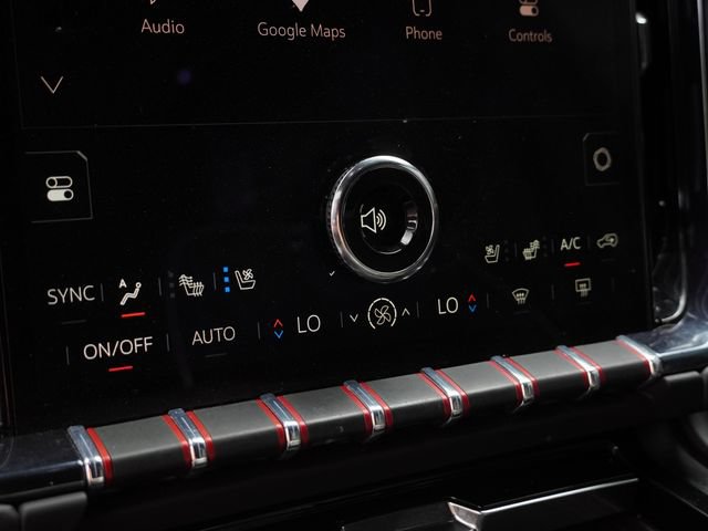 Used 2025 GMC Yukon AT4 Ultimate w/ LPO, Floor Liner Package AWD/4WD image 27