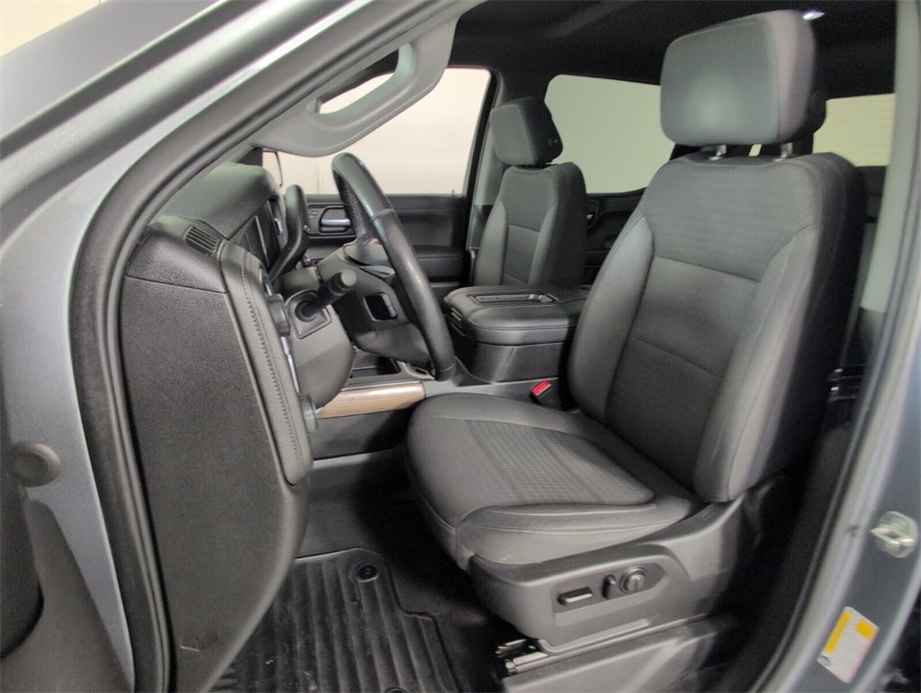 Used 2021 Chevrolet Silverado 1500 LT Trail Boss image 4