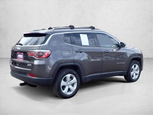 Used 2018 Jeep Compass Latitude w/ Popular Equipment Group AWD/4WD image 4