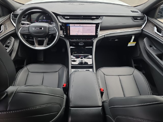 New 2026 Jeep Grand Cherokee L Limited AWD/4WD image 19