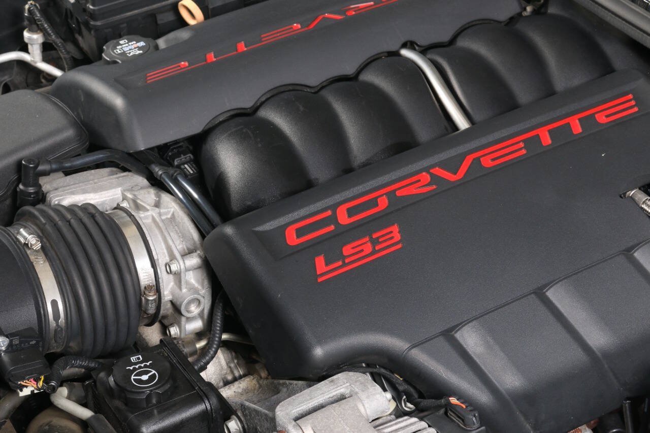 Used 2011 Chevrolet Corvette Grand Sport w/ Preferred Equipment Group RWD image 13