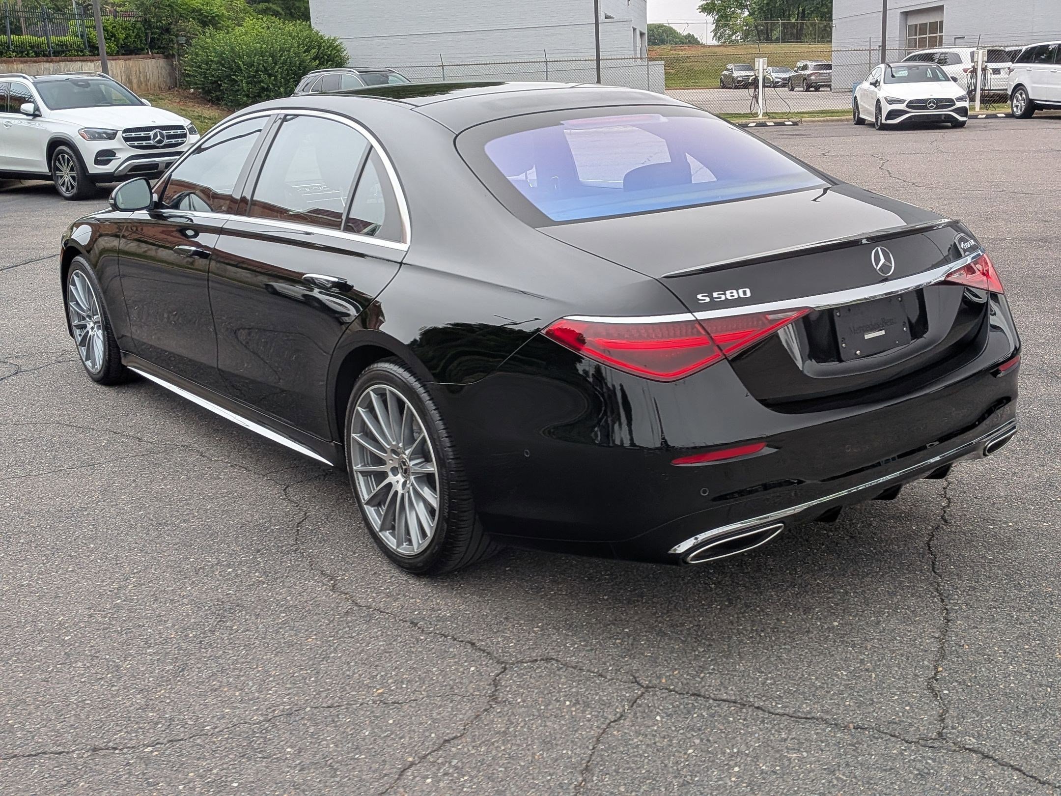Used 2022 Mercedes-Benz S 580 4MATIC Sedan image 5