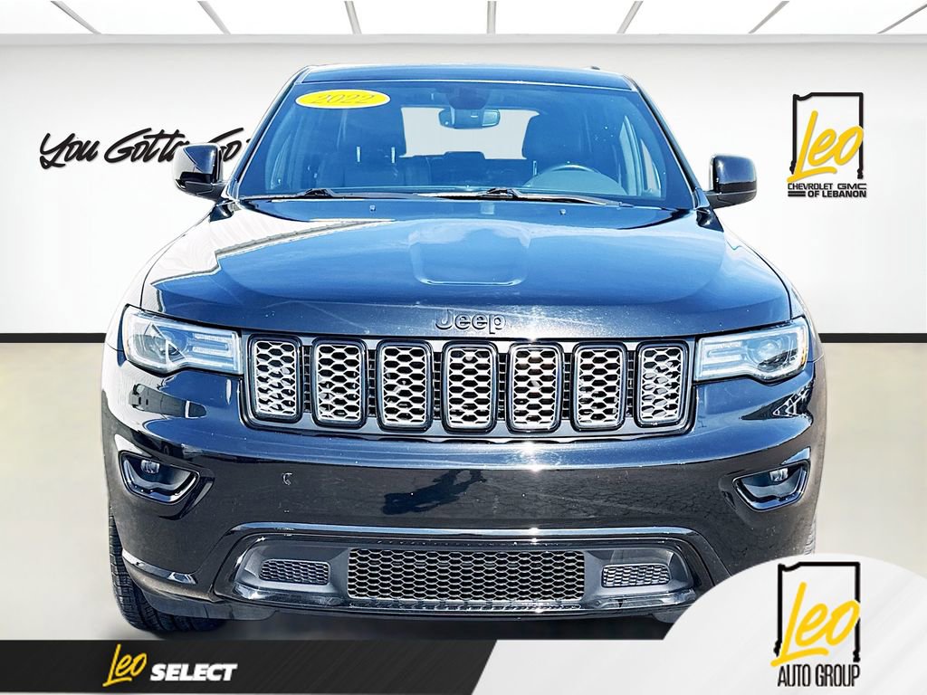 Used 2022 Jeep Grand Cherokee Laredo X image 2