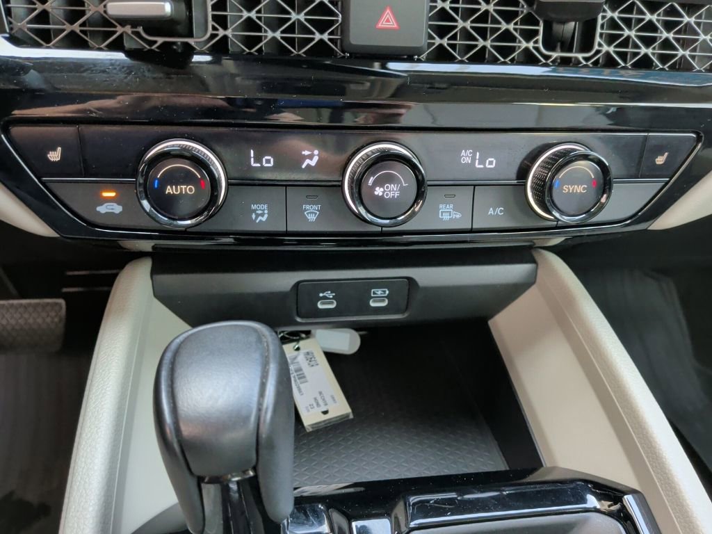 Used 2023 Honda Accord EX-L image 17