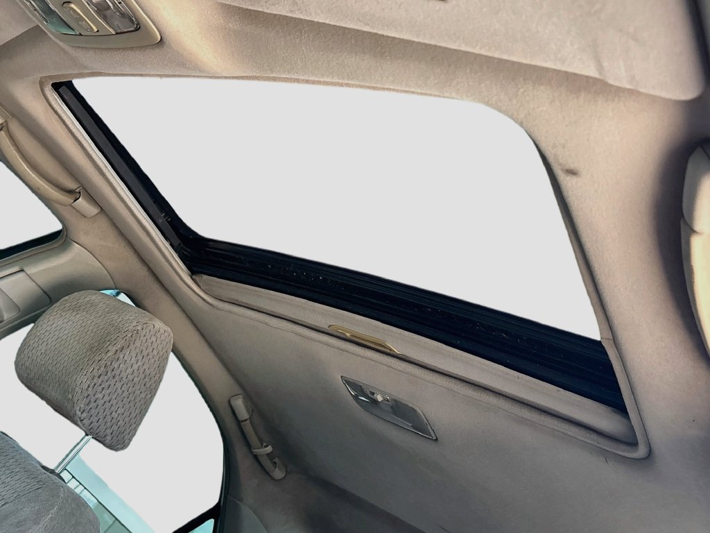 Used 2004 Toyota Camry LE FWD image 15