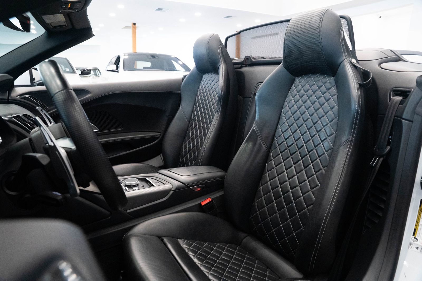 Used 2022 Audi R8 V10 w/ Premium Package image 19