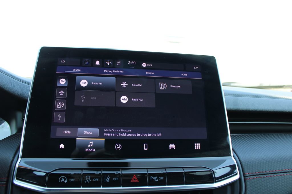 Used 2025 Jeep Compass Trailhawk image 43