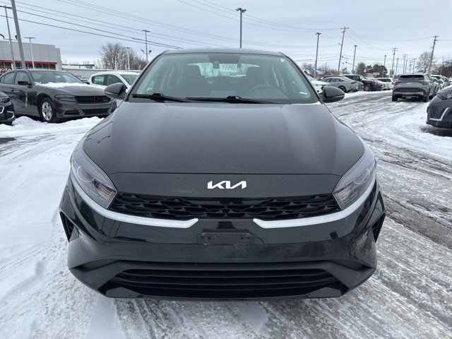 Used 2023 Kia Forte LXS w/ LXS Technology Package image 2