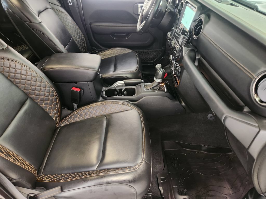 Used 2021 Jeep Wrangler Unlimited Sahara AWD/4WD image 14