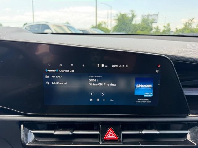 Certified 2024 Kia Niro EX FWD image 12