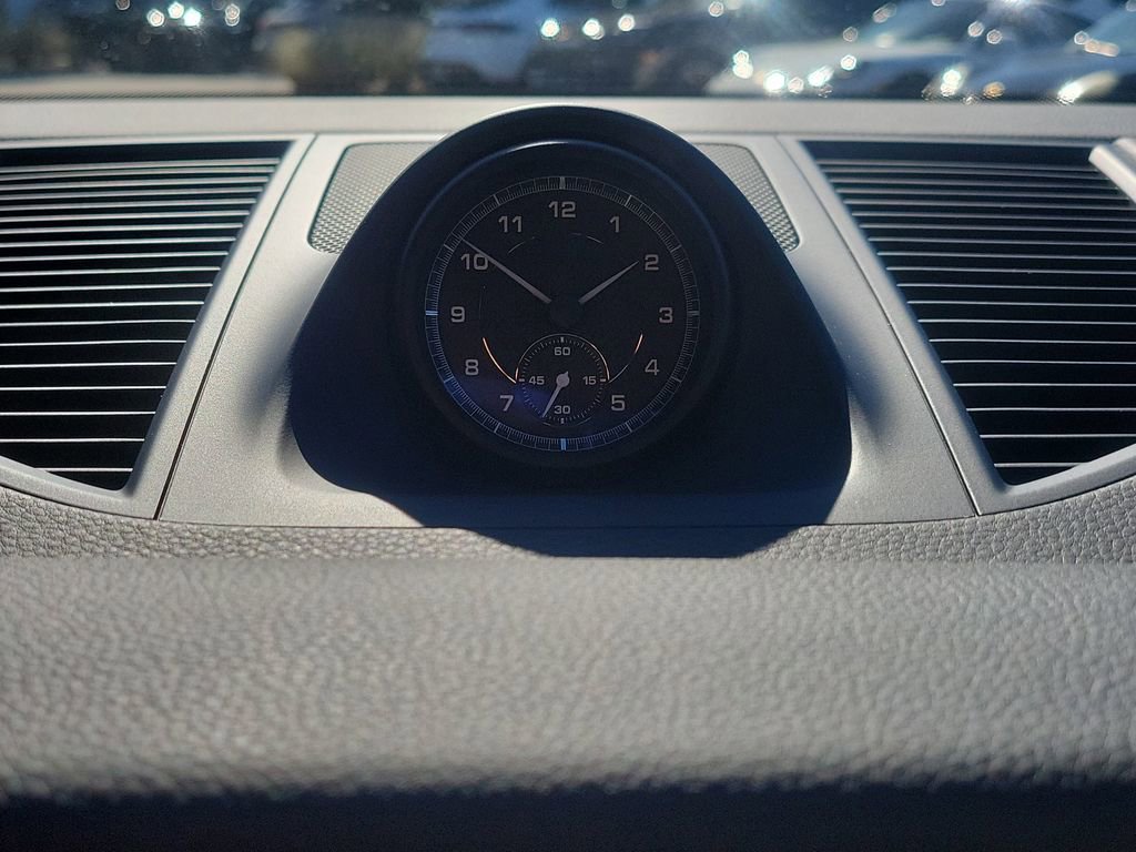 New 2026 Porsche Macan image 33