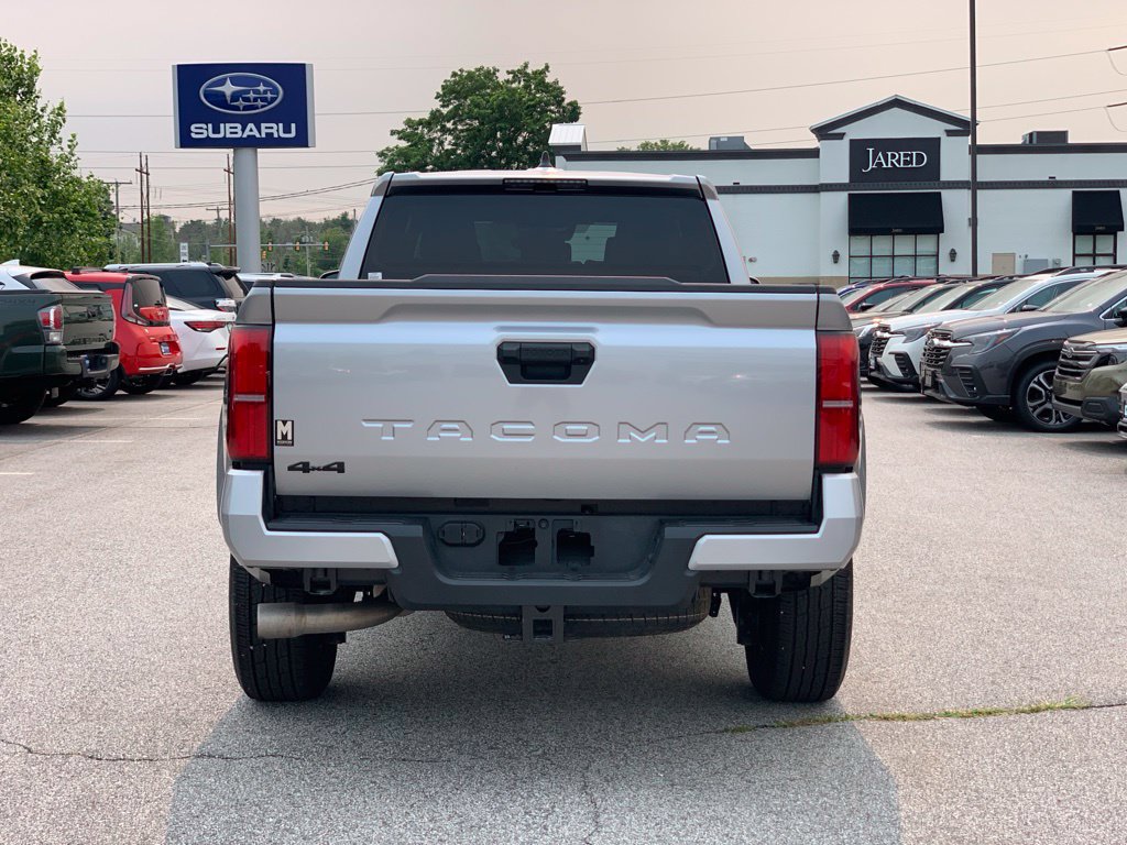 Used 2025 Toyota Tacoma TRD Sport AWD/4WD image 6