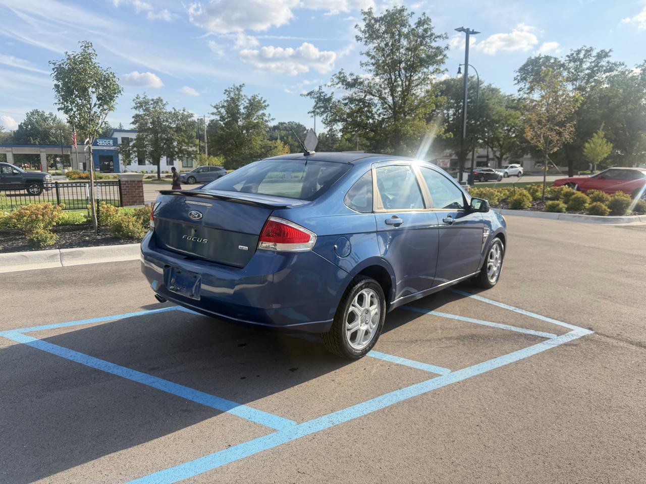 Used 2008 Ford Focus SES FWD image 5
