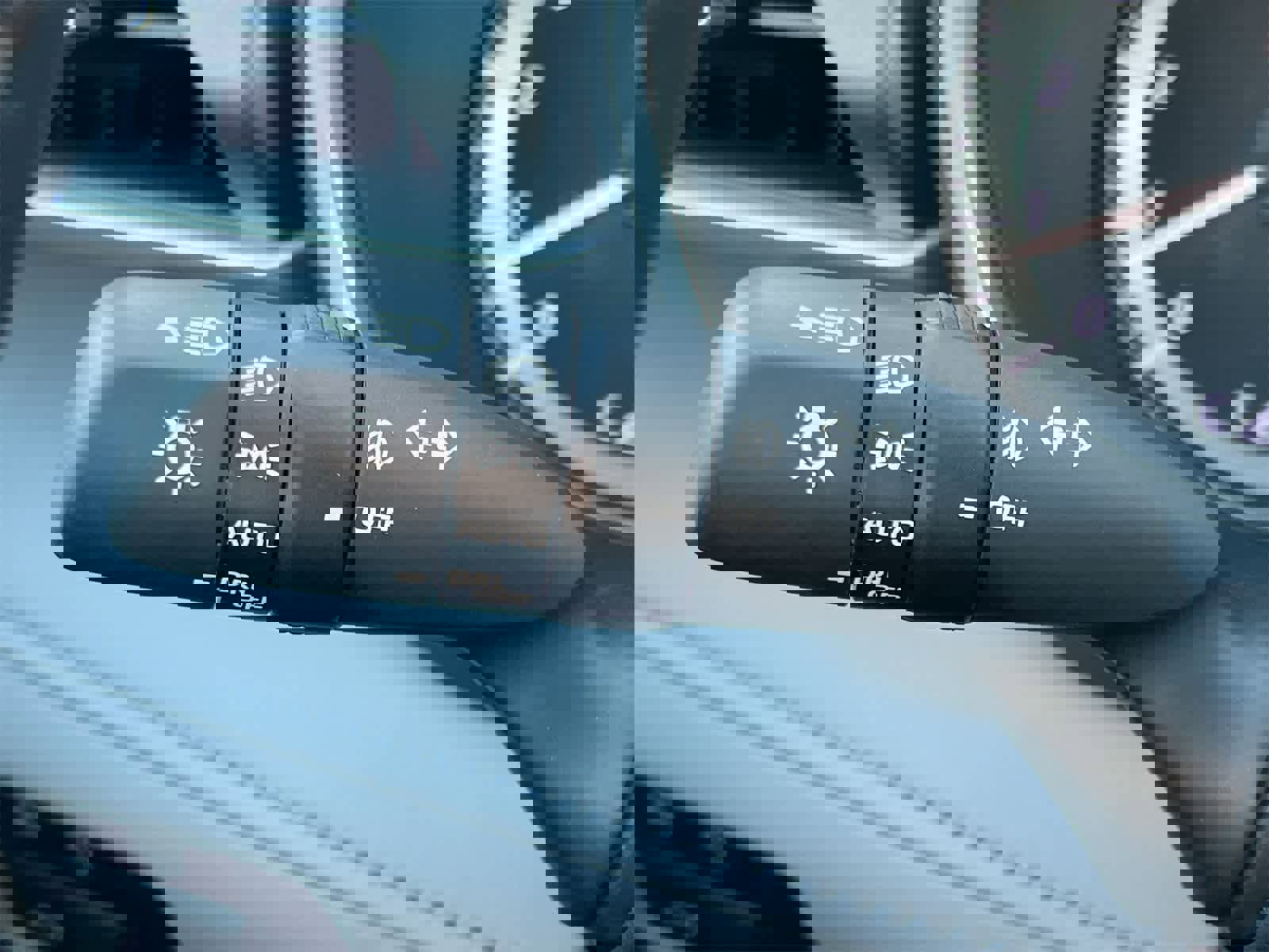 Used 2023 Toyota Highlander XLE image 27