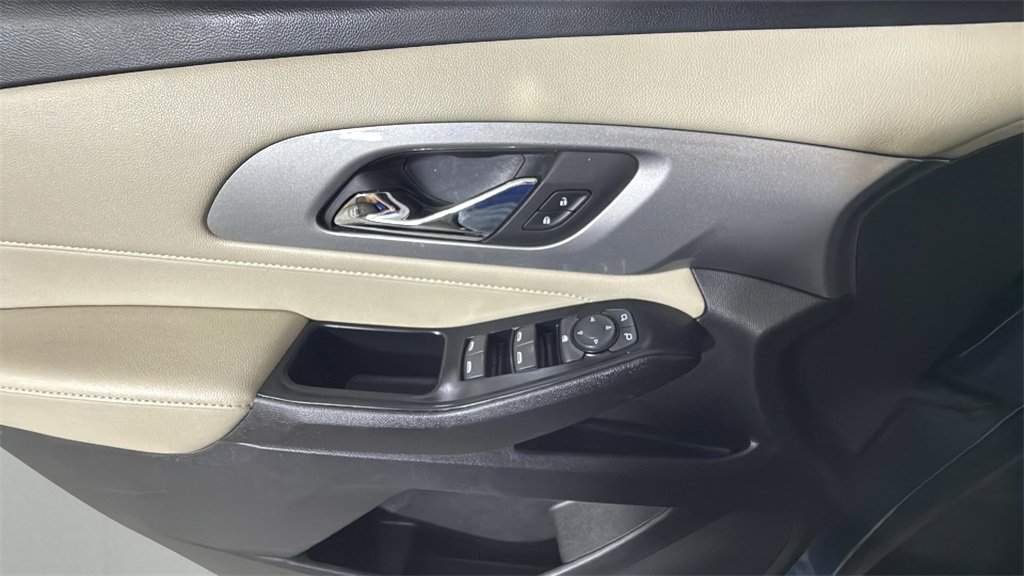 Used 2023 Chevrolet Traverse LS w/ Safety Package image 23