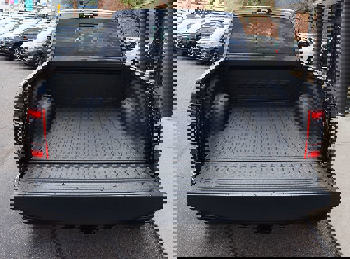 Used 2024 RAM 2500 Limited image 29