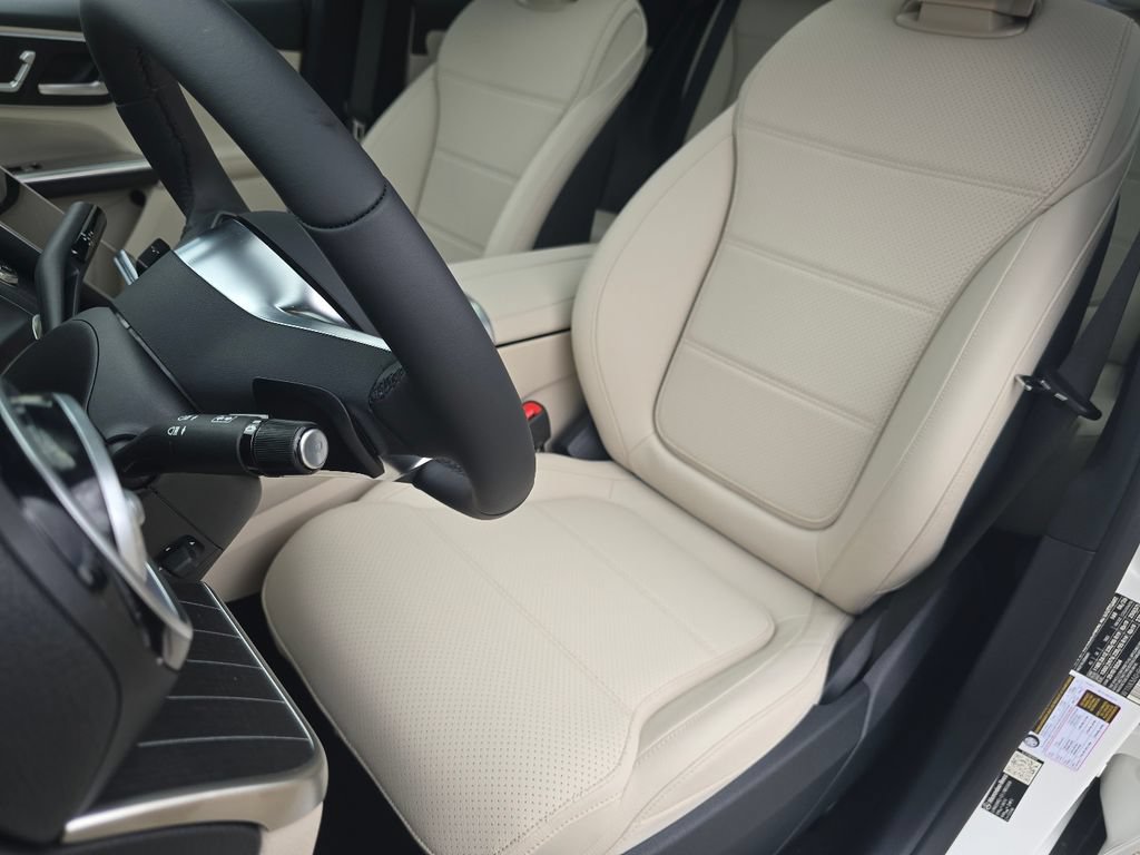 New 2027 Mercedes-Benz GLC 300 4MATIC image 25