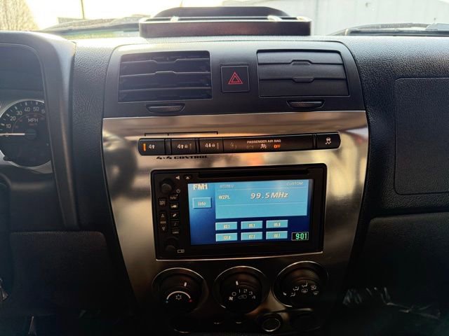 Used 2009 HUMMER H3T Alpha image 23