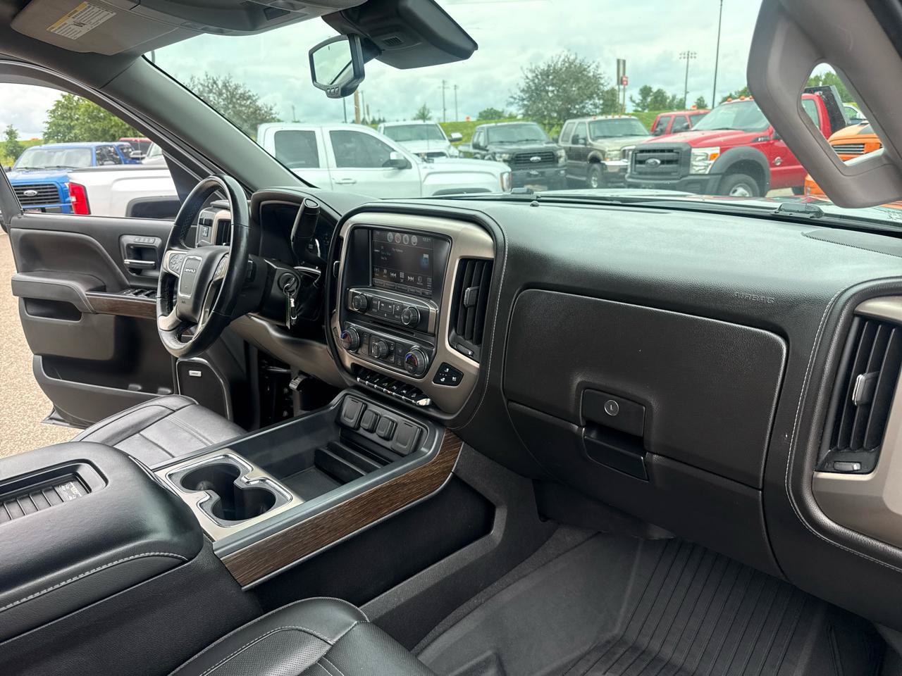 Used 2018 GMC Sierra 1500 Denali AWD/4WD image 36