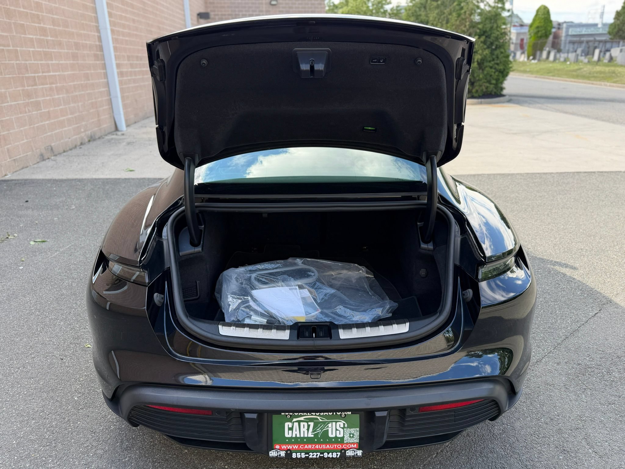 Used 2020 Porsche Taycan 4S AWD/4WD image 12