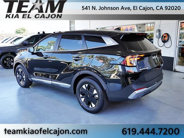 Used 2026 Kia Sportage LX FWD image 8