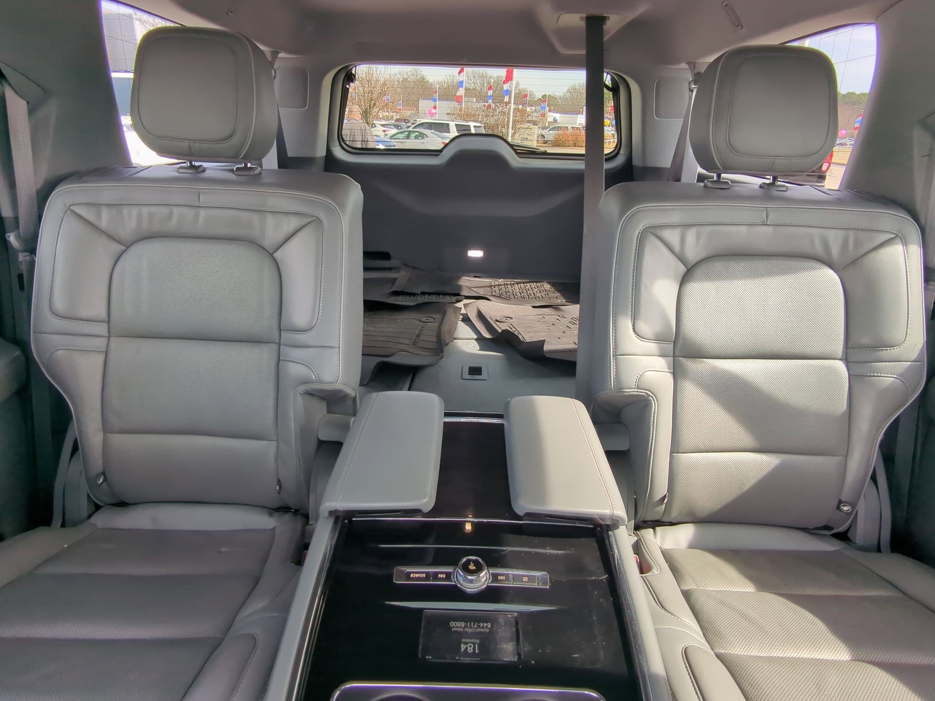 Used 2018 Lincoln Navigator L Reserve w/ Technology Package image 22