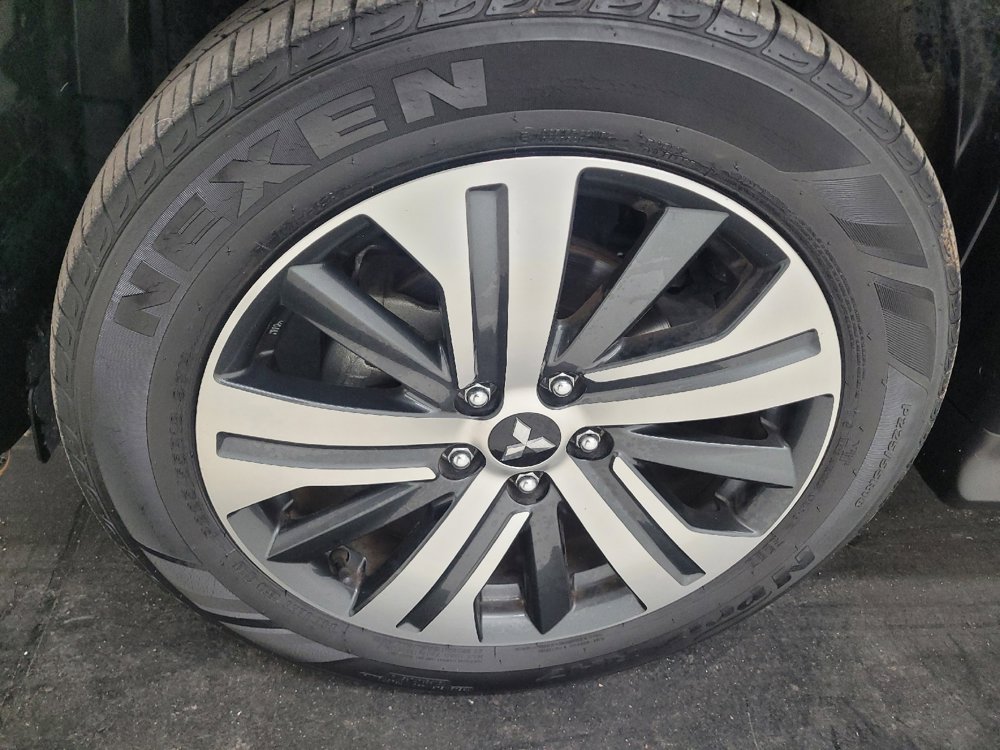 Used 2020 Mitsubishi Outlander Sport SE FWD image 31