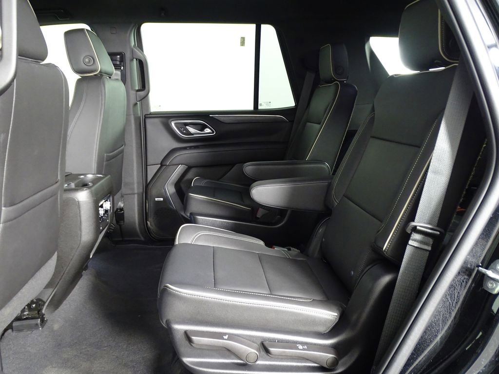 Used 2022 GMC Yukon SLT w/ SLT Luxury Package image 11