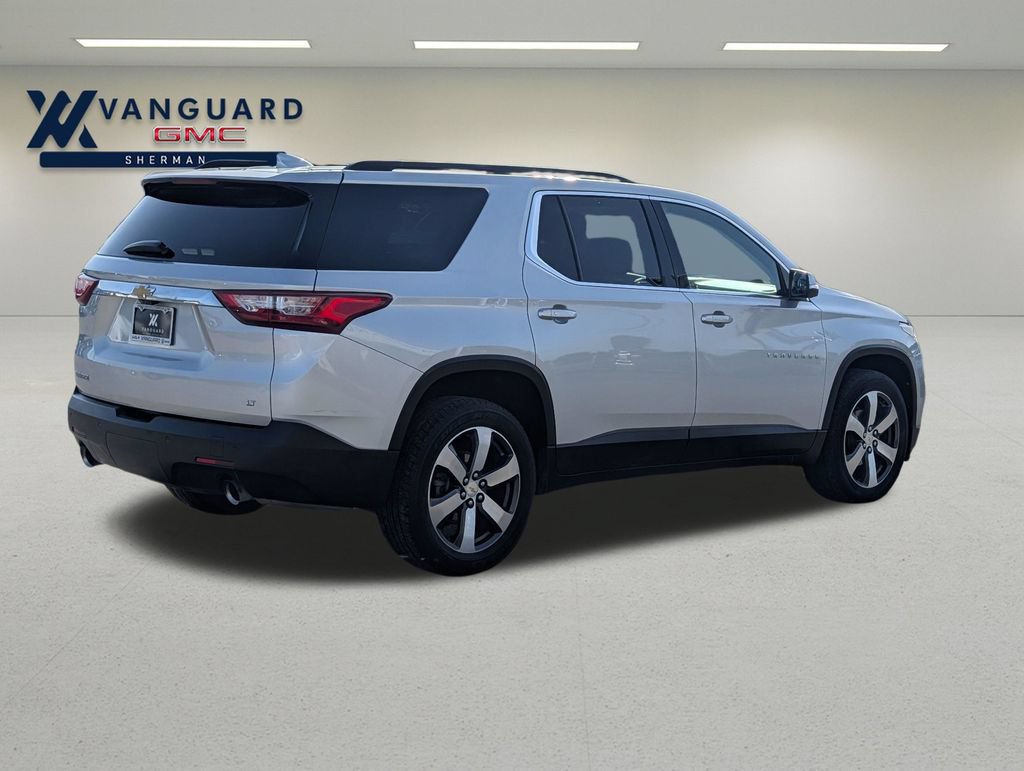 Used 2021 Chevrolet Traverse LT w/ LT Premium Package FWD image 7