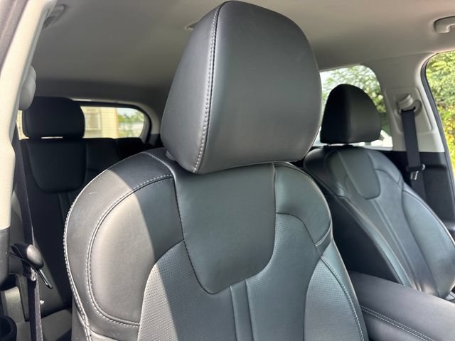 Used 2025 Kia Sorento S FWD image 25