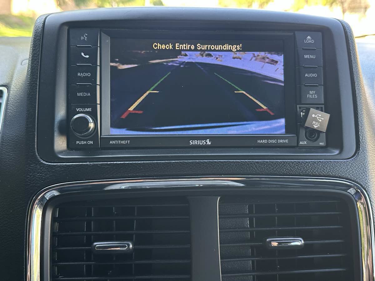 Used 2020 Dodge Grand Caravan SXT FWD image 35